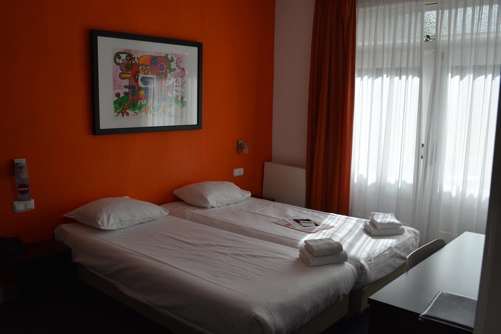 Hotel Oranjeoord Хог-Сурен Экстерьер фото